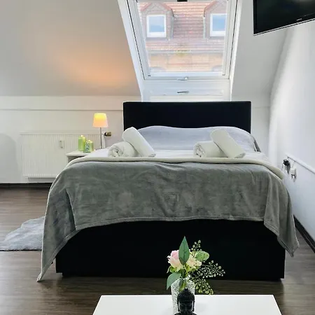 Lägenhet Schoenes Zentrales Mit Tiefgarage *