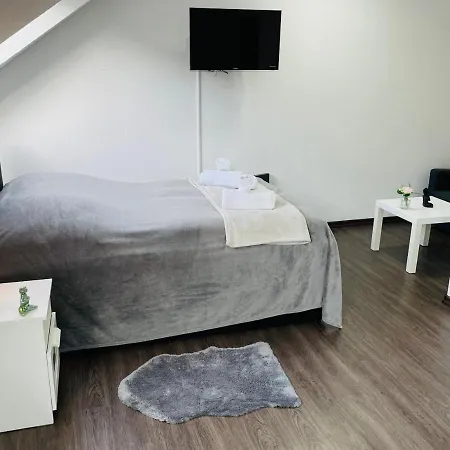 Schoenes Zentrales Mit Tiefgarage Lägenhet Kassel